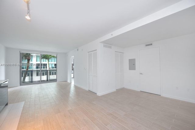 31 SE 6th Street 406, Miami, FL 33131