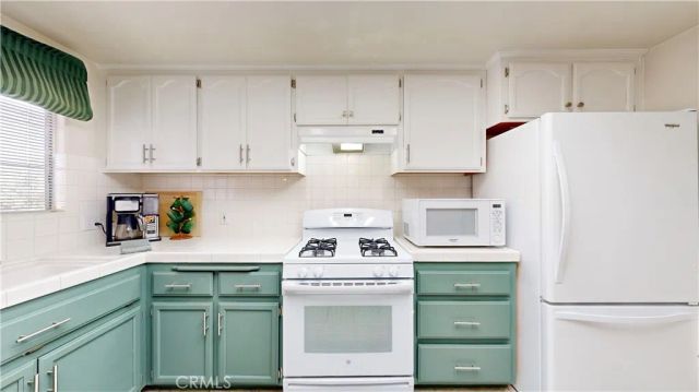 15640 Lime, Hesperia, CA 92345