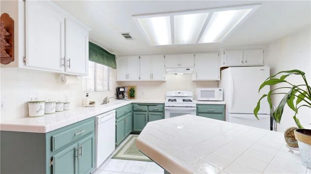15640 Lime, Hesperia, CA 92345