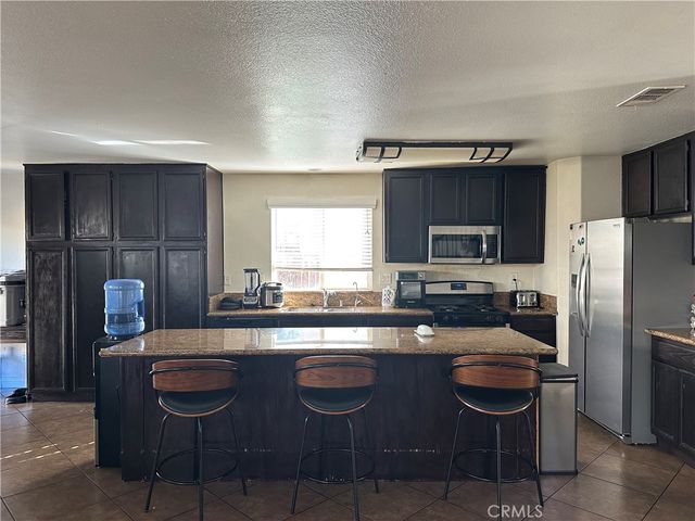 16220 Via Ultimo, Moreno Valley, CA 92551