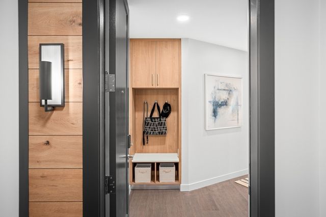 1212 Demonbreun St Apt 1002, Nashville, TN 37203