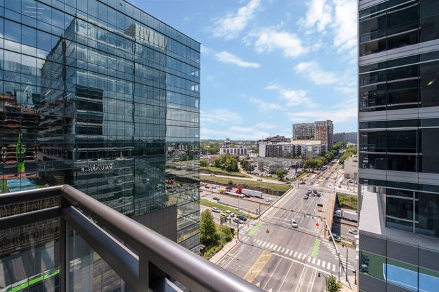 1212 Demonbreun St Apt 1002, Nashville, TN 37203
