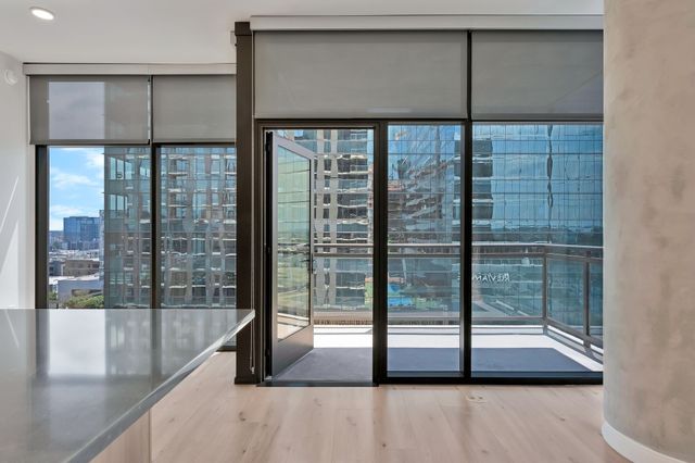 1212 Demonbreun St Apt 1002, Nashville, TN 37203