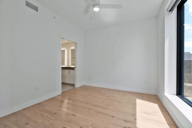 1212 Demonbreun St Apt 1002, Nashville, TN 37203