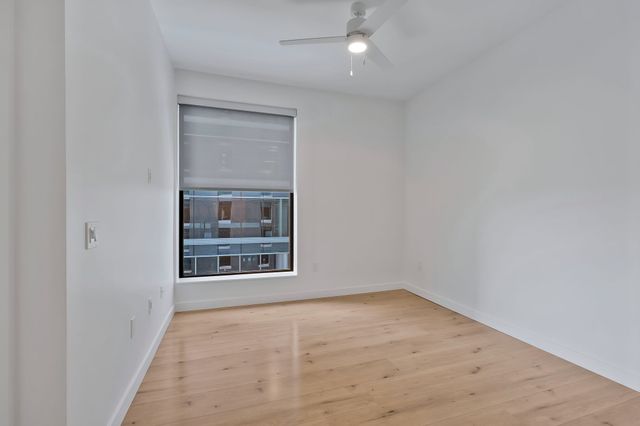 1212 Demonbreun St Apt 1002, Nashville, TN 37203