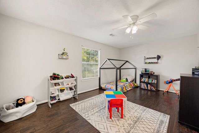 6611 Sutter Park Lane, Houston, TX 77066