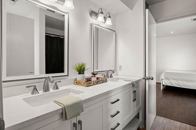 6611 Sutter Park Lane, Houston, TX 77066