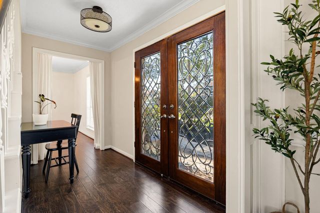 6611 Sutter Park Lane, Houston, TX 77066