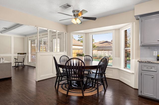 6611 Sutter Park Lane, Houston, TX 77066