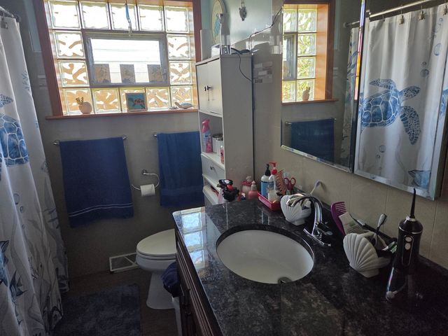 2166 N Moody Avenue, Chicago, IL 60639