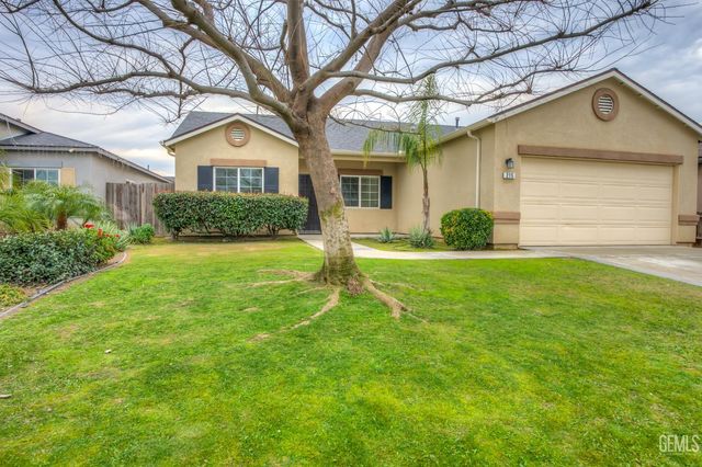 215 Dagenham Court, Bakersfield, CA 93307