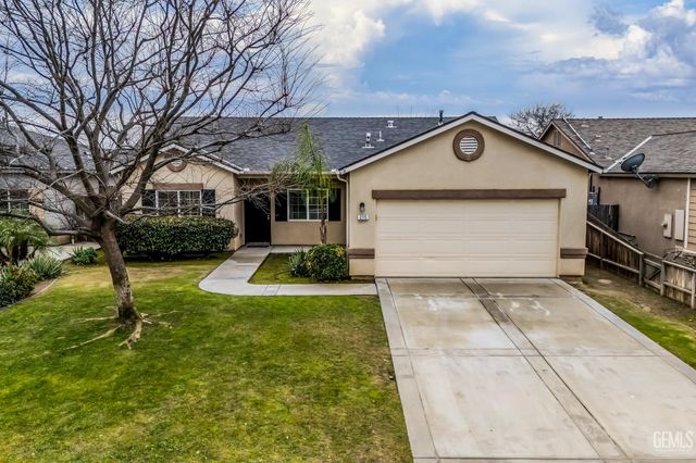 215 Dagenham Court, Bakersfield, CA 93307