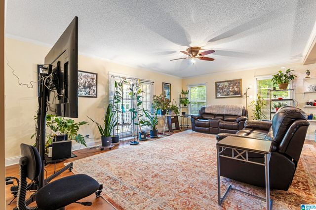 1102 WESTLAKE BOULEVARD, Bessemer, AL 35020