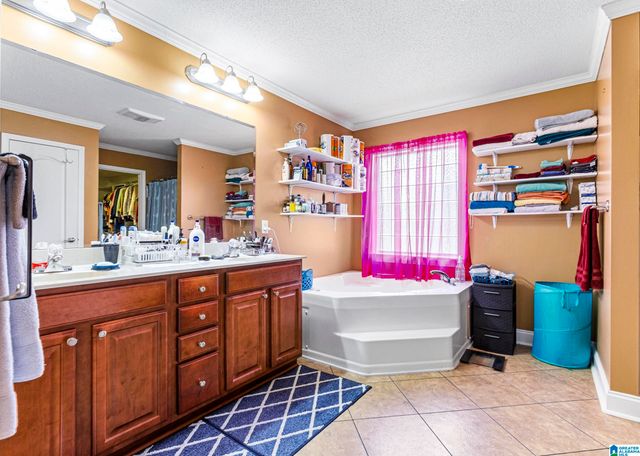 1102 WESTLAKE BOULEVARD, Bessemer, AL 35020