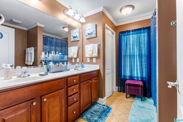 1102 WESTLAKE BOULEVARD, Bessemer, AL 35020