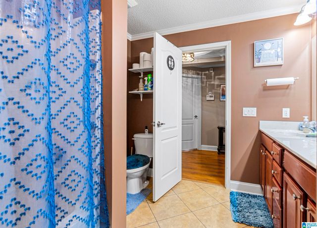 1102 WESTLAKE BOULEVARD, Bessemer, AL 35020