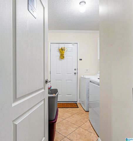 1102 WESTLAKE BOULEVARD, Bessemer, AL 35020