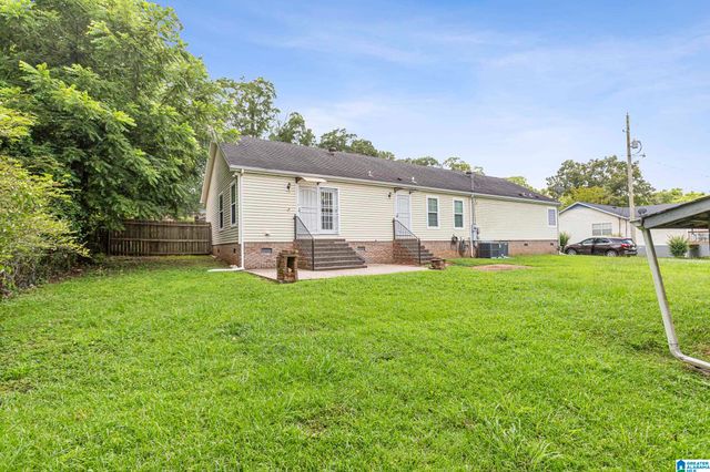 1102 WESTLAKE BOULEVARD, Bessemer, AL 35020