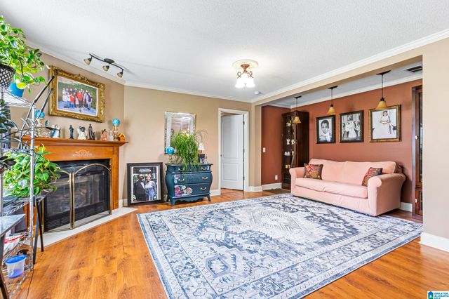 1102 WESTLAKE BOULEVARD, Bessemer, AL 35020