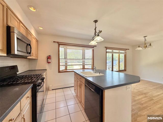 5 Mountain Avenue, Westwood, NJ 07675