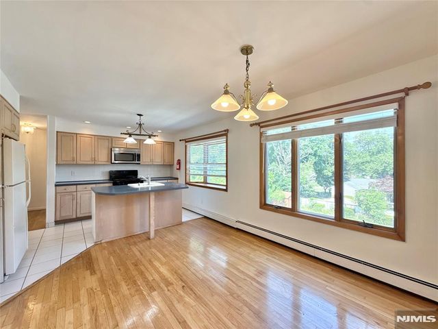 5 Mountain Avenue, Westwood, NJ 07675