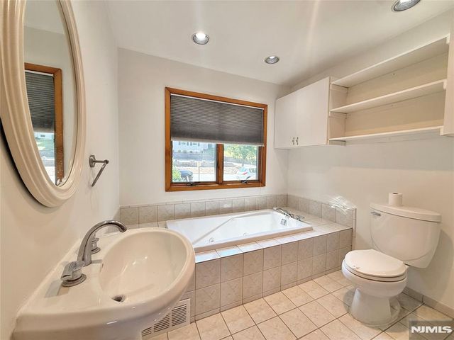 5 Mountain Avenue, Westwood, NJ 07675