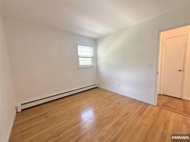 5 Mountain Avenue, Westwood, NJ 07675