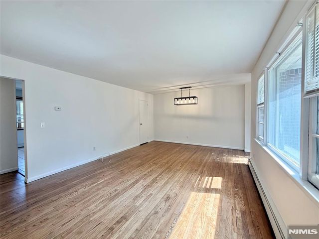 5 Mountain Avenue, Westwood, NJ 07675