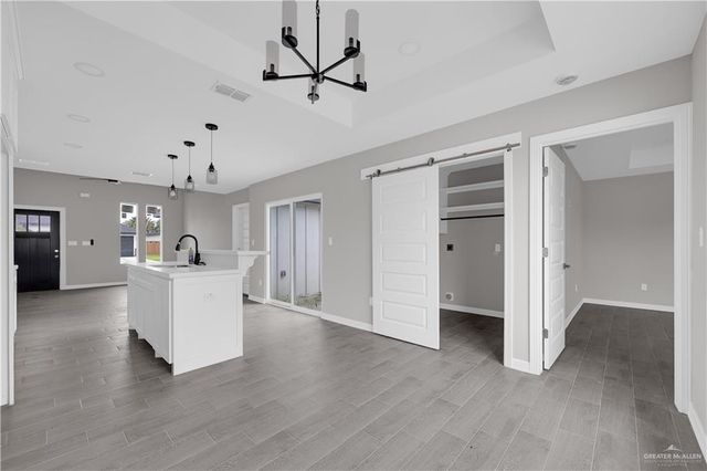 607 Tower Oak Drive, Alamo, TX 78516