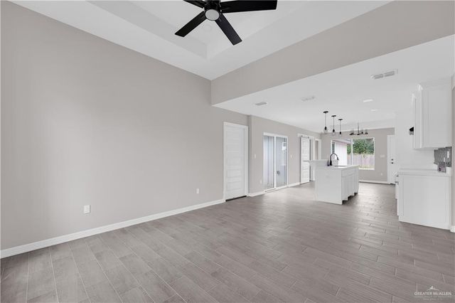 607 Tower Oak Drive, Alamo, TX 78516