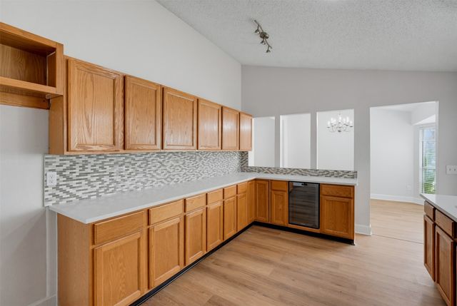 404 Spencer Circle, Grand Prairie, TX 75052