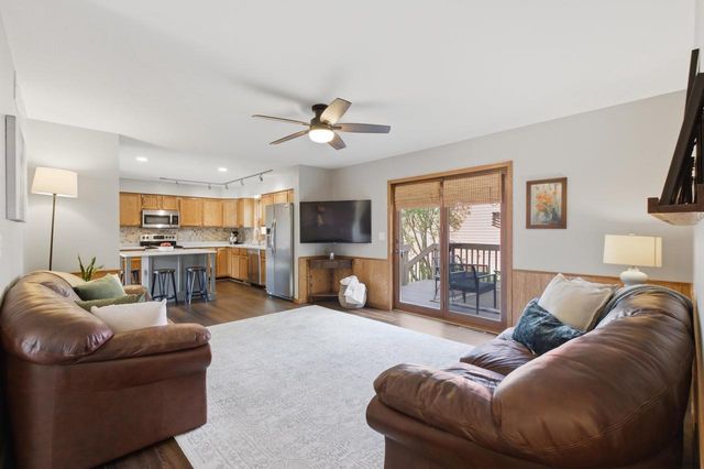 1000 Monteray Lane, Waunakee, WI 53597