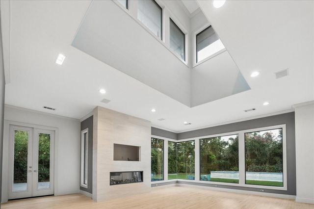 5203 Braeburn Drive, Bellaire, TX 77401