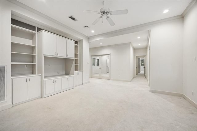 5203 Braeburn Drive, Bellaire, TX 77401