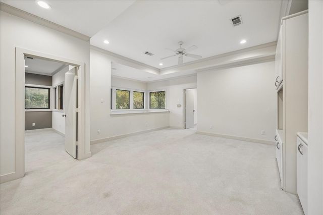 5203 Braeburn Drive, Bellaire, TX 77401