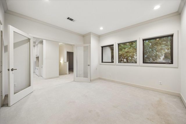 5203 Braeburn Drive, Bellaire, TX 77401