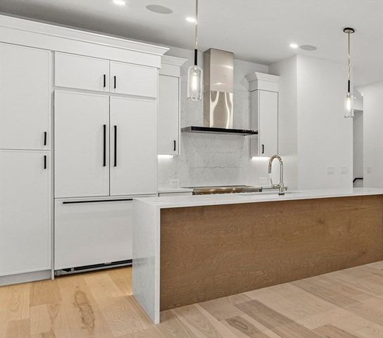 327 Alewife Brook Pkwy B, Somerville, MA 02144