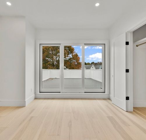 327 Alewife Brook Pkwy B, Somerville, MA 02144