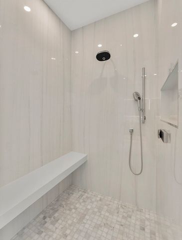 327 Alewife Brook Pkwy B, Somerville, MA 02144