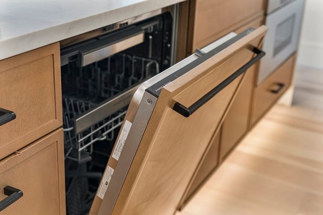 327 Alewife Brook Pkwy B, Somerville, MA 02144