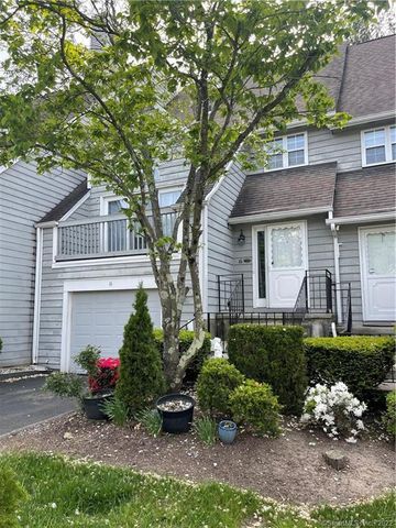 16 Hawley Glen 16, Stratford, CT 06614