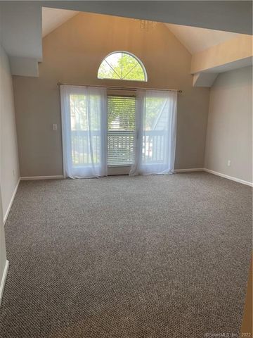 16 Hawley Glen 16, Stratford, CT 06614