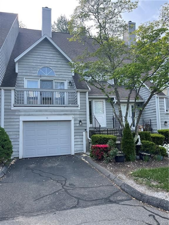 16 Hawley Glen 16, Stratford, CT 06614
