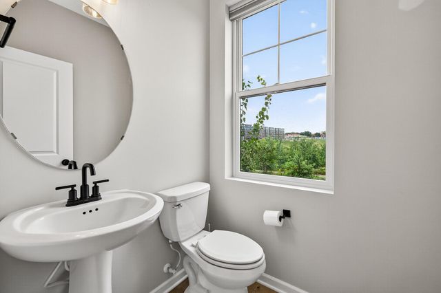 875 W Falls Passage C, Saint Paul, MN 55116