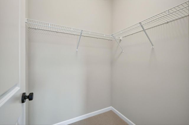 875 W Falls Passage C, Saint Paul, MN 55116