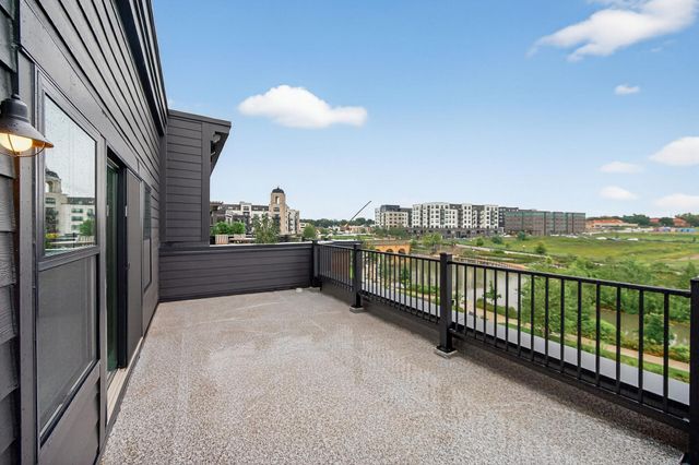 875 W Falls Passage C, Saint Paul, MN 55116