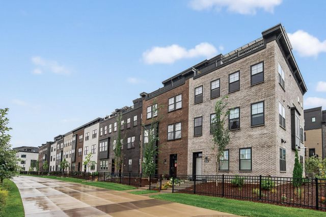 875 W Falls Passage C, Saint Paul, MN 55116