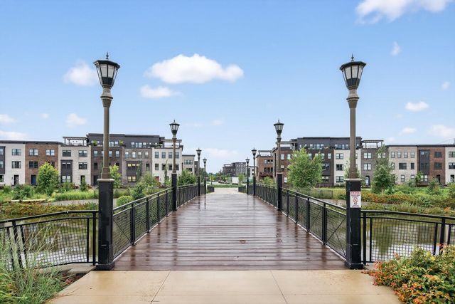 875 W Falls Passage C, Saint Paul, MN 55116