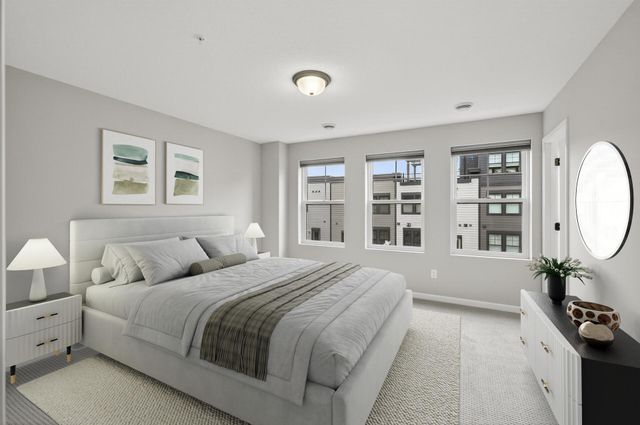 875 W Falls Passage C, Saint Paul, MN 55116