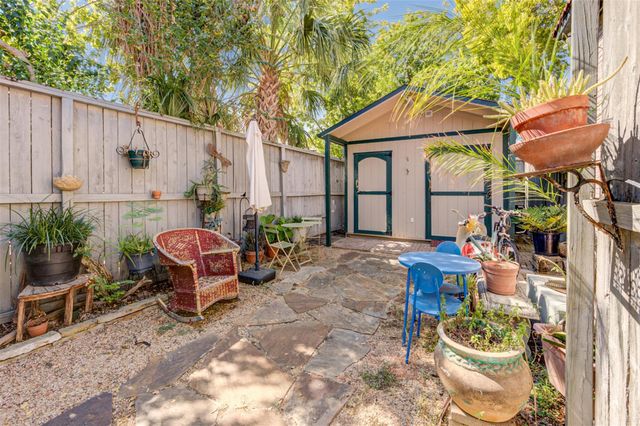 1001 Bomar Street B, Houston, TX 77006